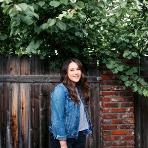 Meet your Posher, Aisha